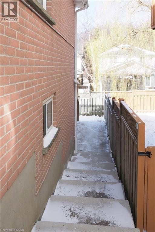67 Hollyridge Crescent, Kitchener, Ontario  N2N 3L9 - Photo 3 - 40826324