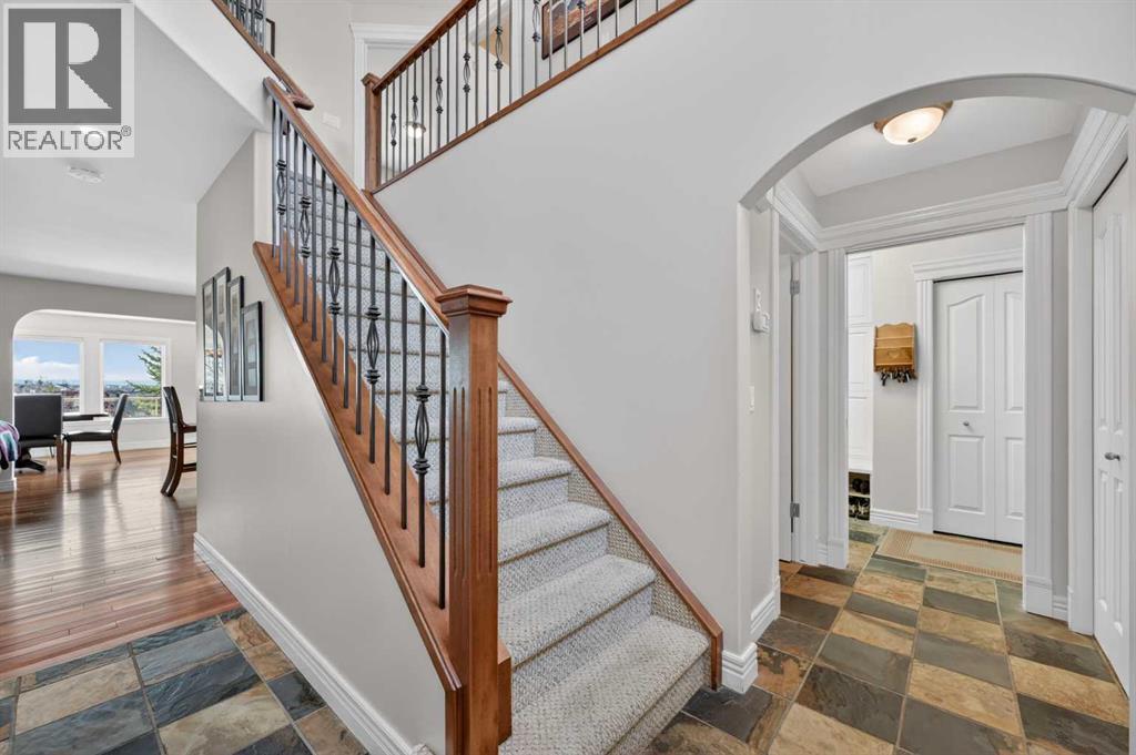 186 Royal Birkdale Crescent Nw, Calgary, Alberta  T3G 5R8 - Photo 7 - A2296974