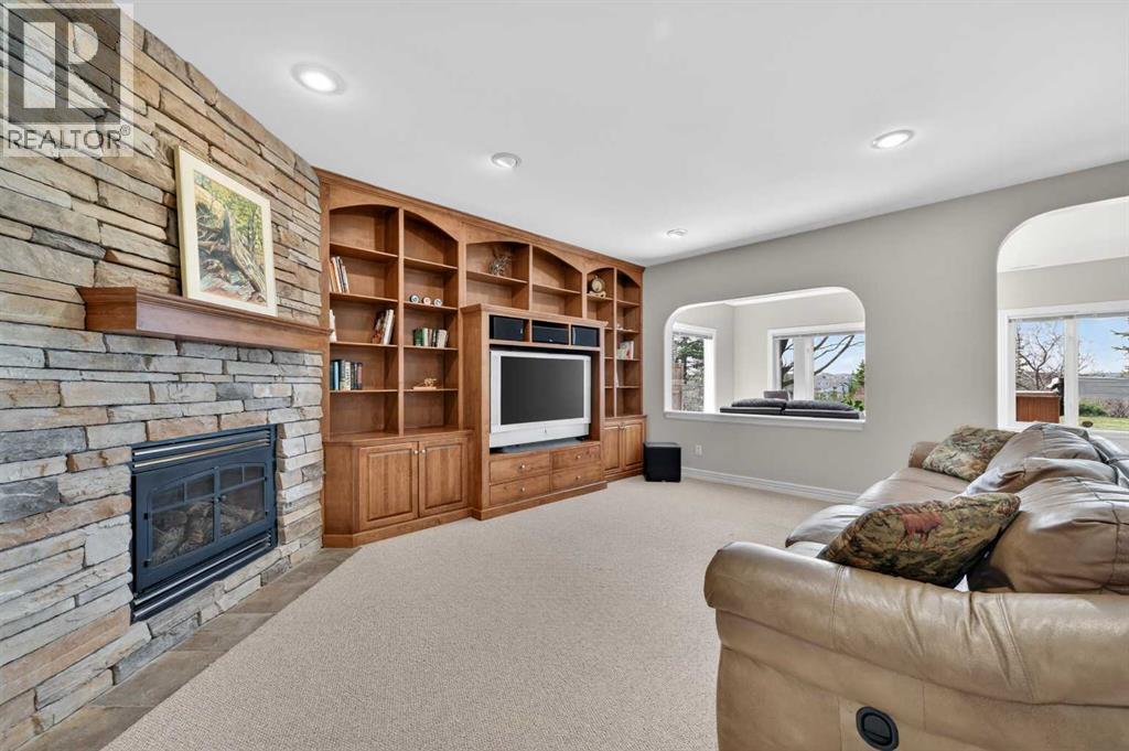 186 Royal Birkdale Crescent Nw, Calgary, Alberta  T3G 5R8 - Photo 35 - A2296974