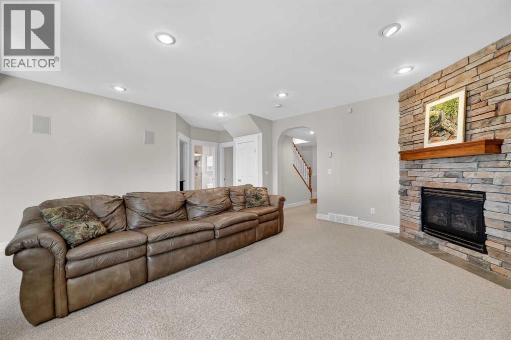 186 Royal Birkdale Crescent Nw, Calgary, Alberta  T3G 5R8 - Photo 36 - A2296974