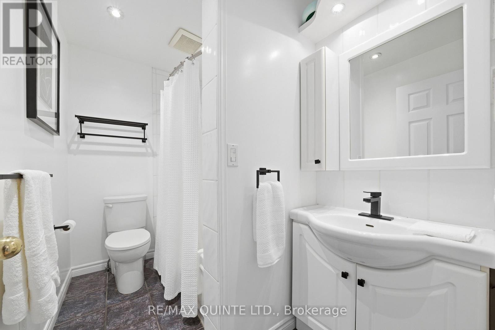 5 Hermon Lane, Prince Edward County, Ontario  K8N 4Z1 - Photo 27 - X13073850