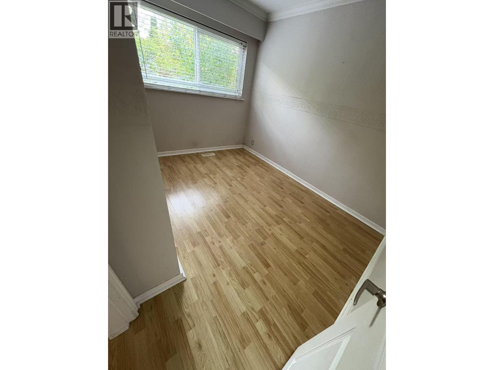 Upper 910 Robinson Street, Coquitlam, British Columbia  V3J 4G6 - Photo 6 - R3118630