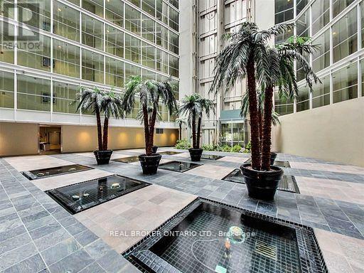 1819 - 650 Queens Quay W, Toronto, Ontario  M5V 3N2 - Photo 6 - C13073878