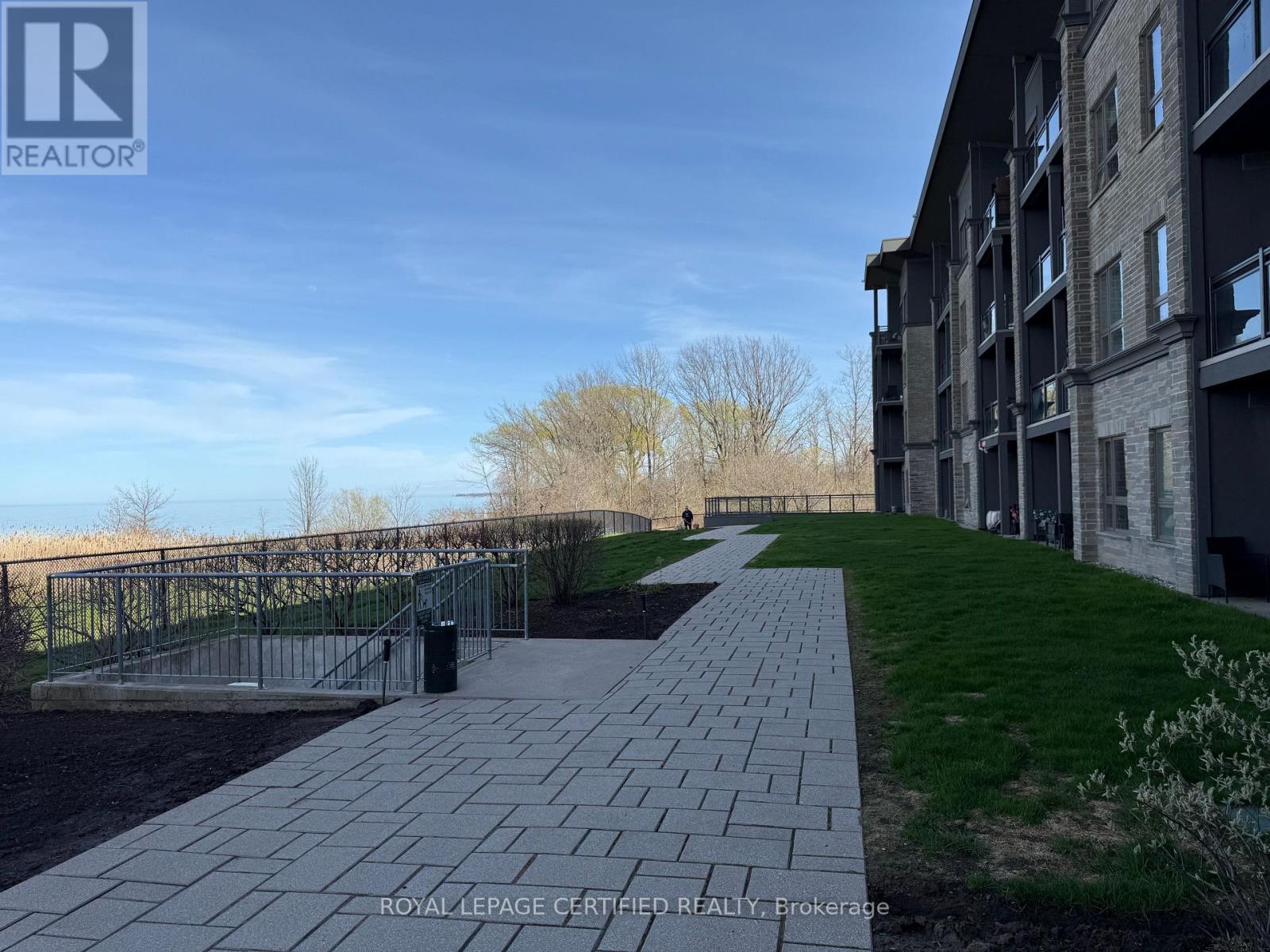 201 - 35 Southshore Crescent, Hamilton, Ontario  L8E 0J2 - Photo 6 - X13072868