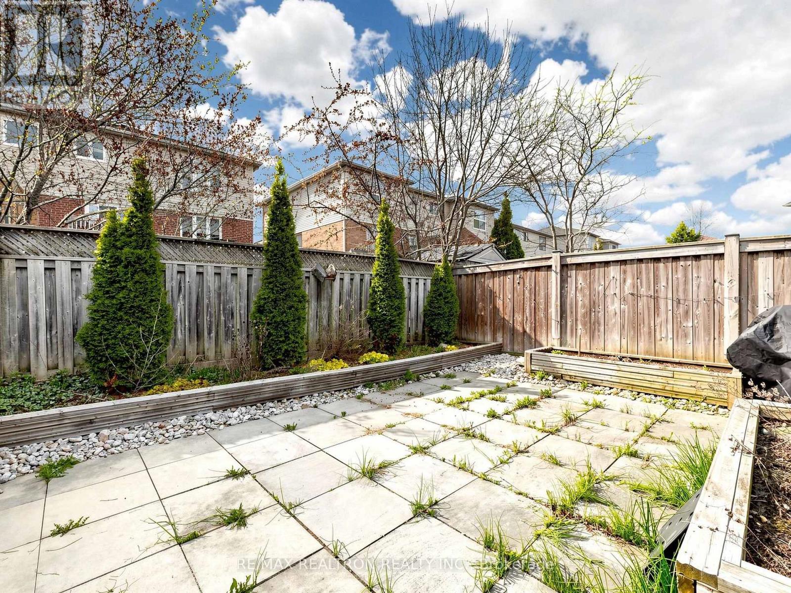 69 Matthewson Avenue, Bradford West Gwillimbury, Ontario  L3Z 0N8 - Photo 30 - N13073854