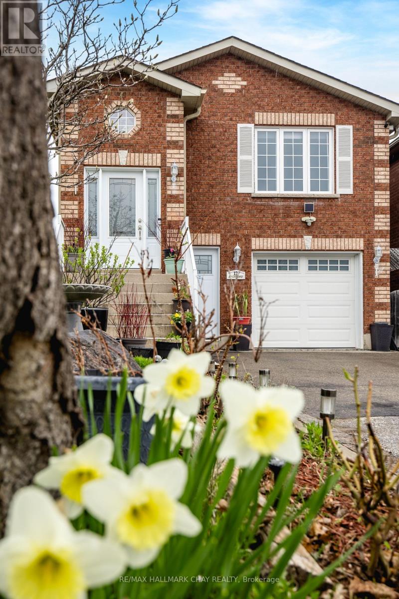 12 Aishford Road, Bradford West Gwillimbury (Bradford), Ontario  L3Z 3E3 - Photo 2 - N13073890