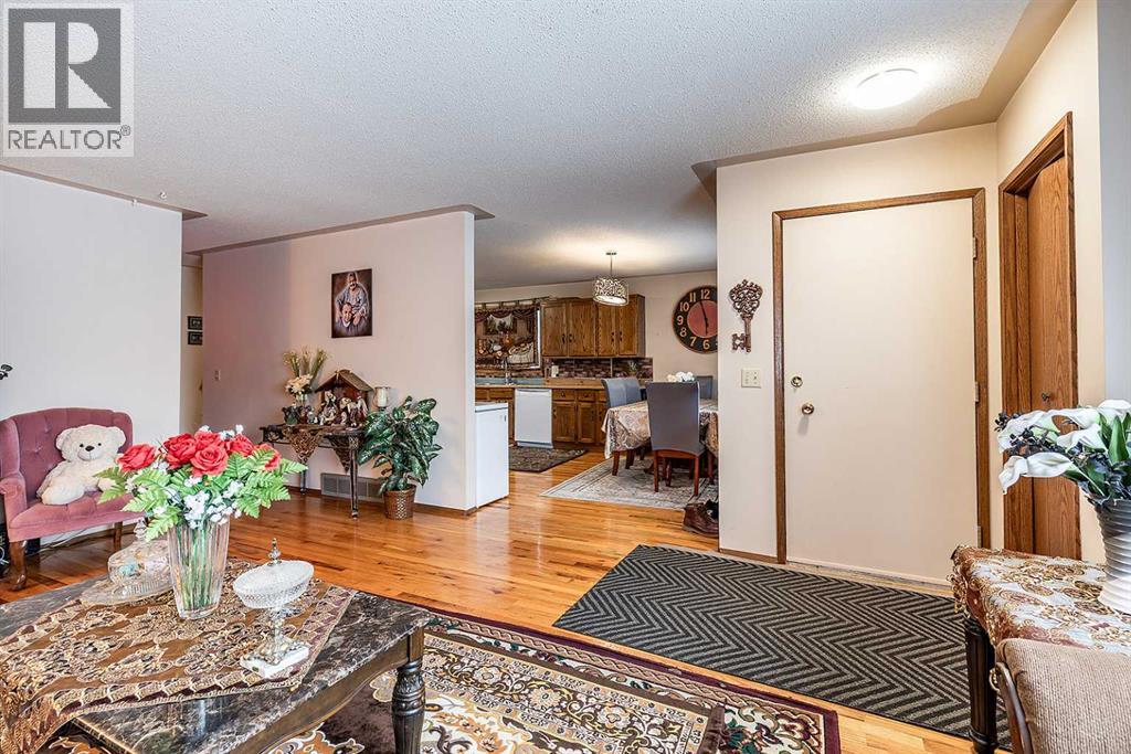 88 Clelland Crescent SE, Medicine Hat, Alberta  T1B 1M9 - Photo 7 - A2293365