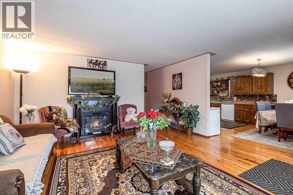 88 Clelland Crescent SE, Medicine Hat, Alberta  T1B 1M9 - Photo 8 - A2293365