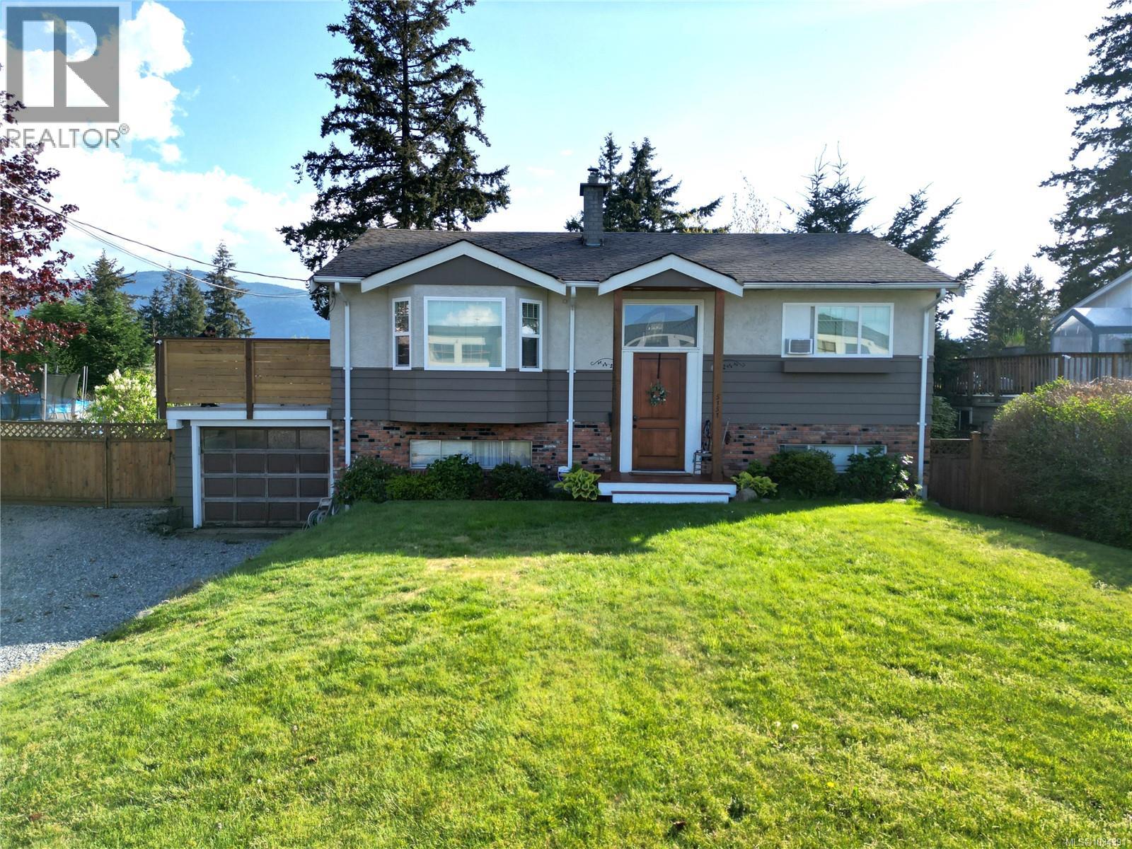 5151 Metral Dr, Nanaimo, British Columbia