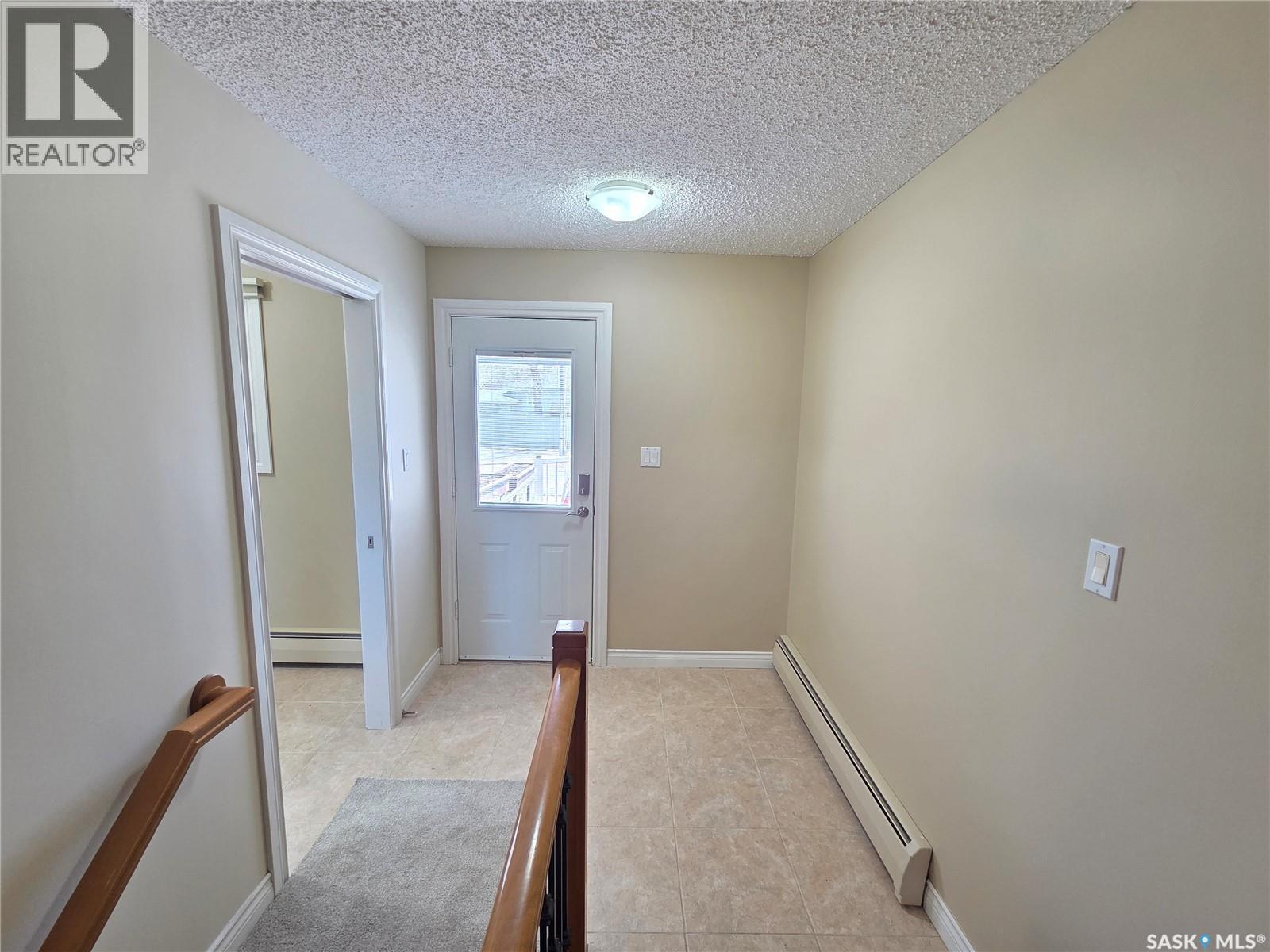 205 1st E, Carlyle, Saskatchewan  S0C 0R0 - Photo 11 - SK034627
