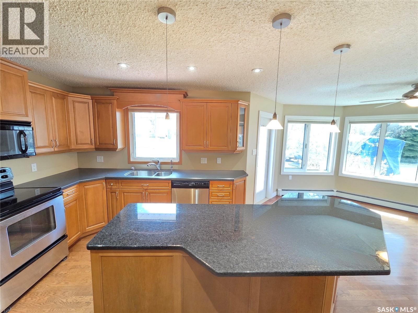 205 1st E, Carlyle, Saskatchewan  S0C 0R0 - Photo 19 - SK034627