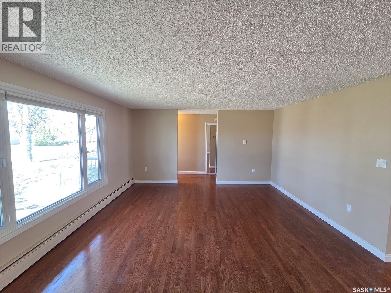 205 1st E, Carlyle, Saskatchewan  S0C 0R0 - Photo 28 - SK034627