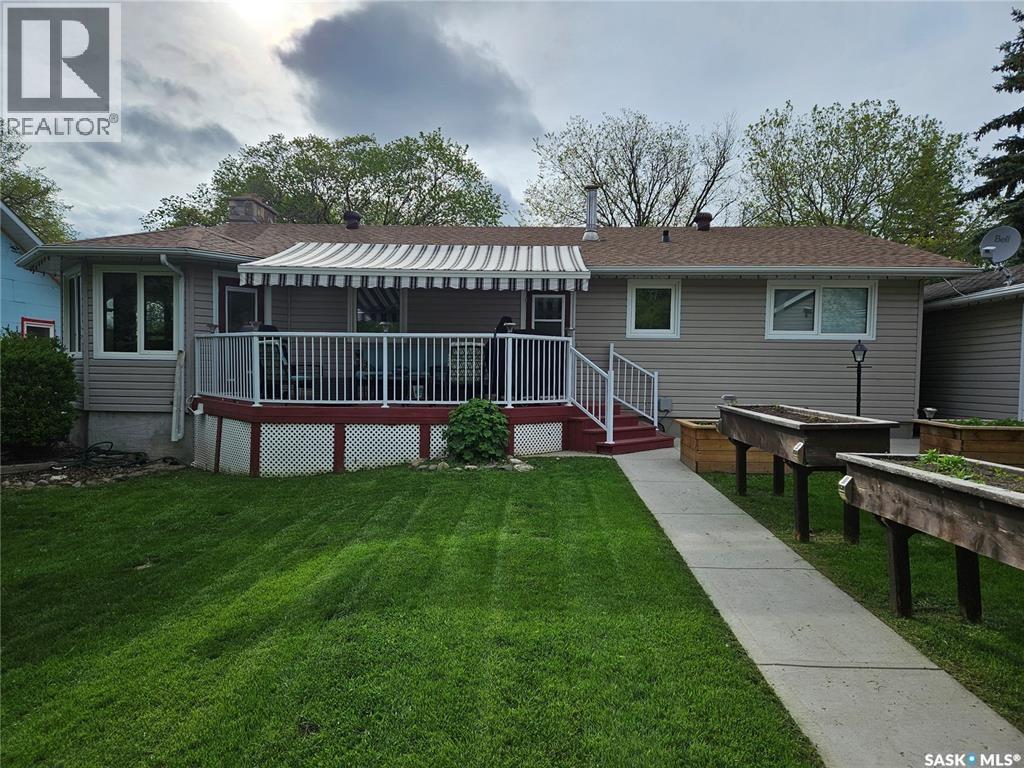 205 1st E, Carlyle, Saskatchewan  S0C 0R0 - Photo 4 - SK034627