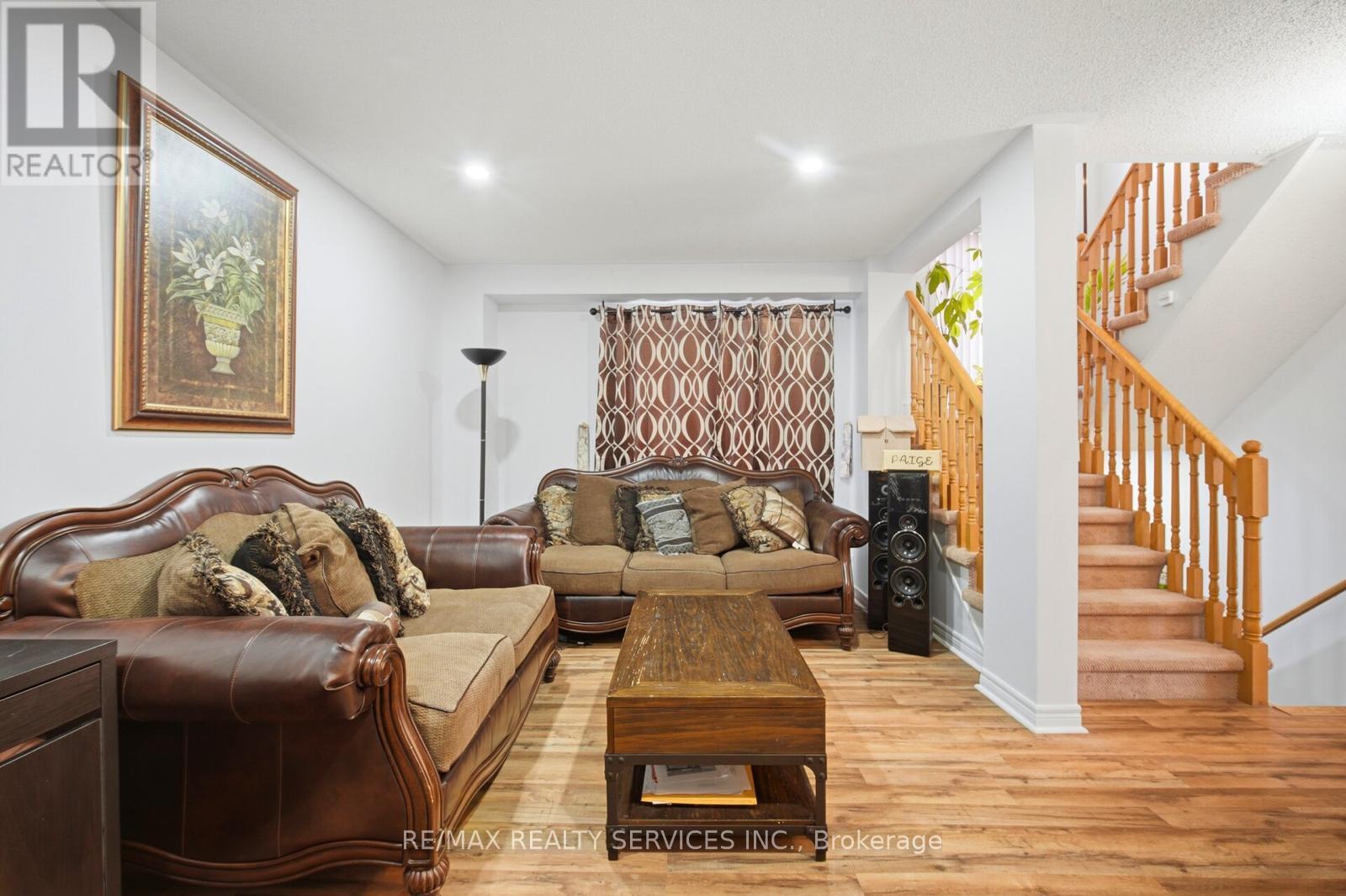 79 Pressed Brick Drive, Brampton, Ontario  L6V 4K5 - Photo 8 - W13047000