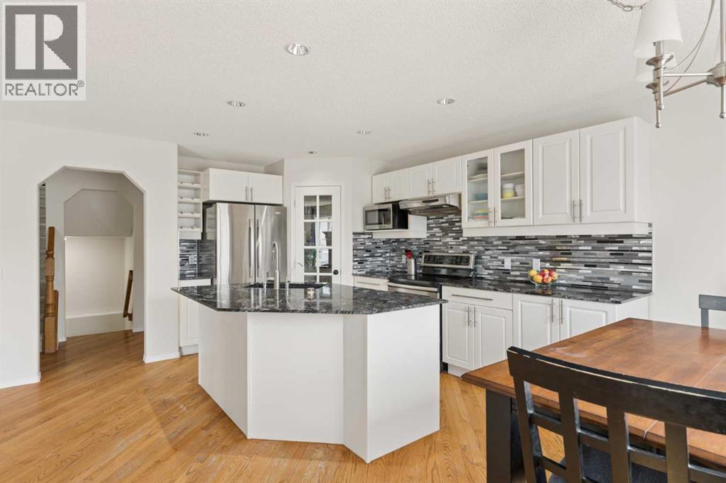 68 Cranfield Place SE, Calgary, Alberta  T3M 1B3 - Photo 7 - A2307242