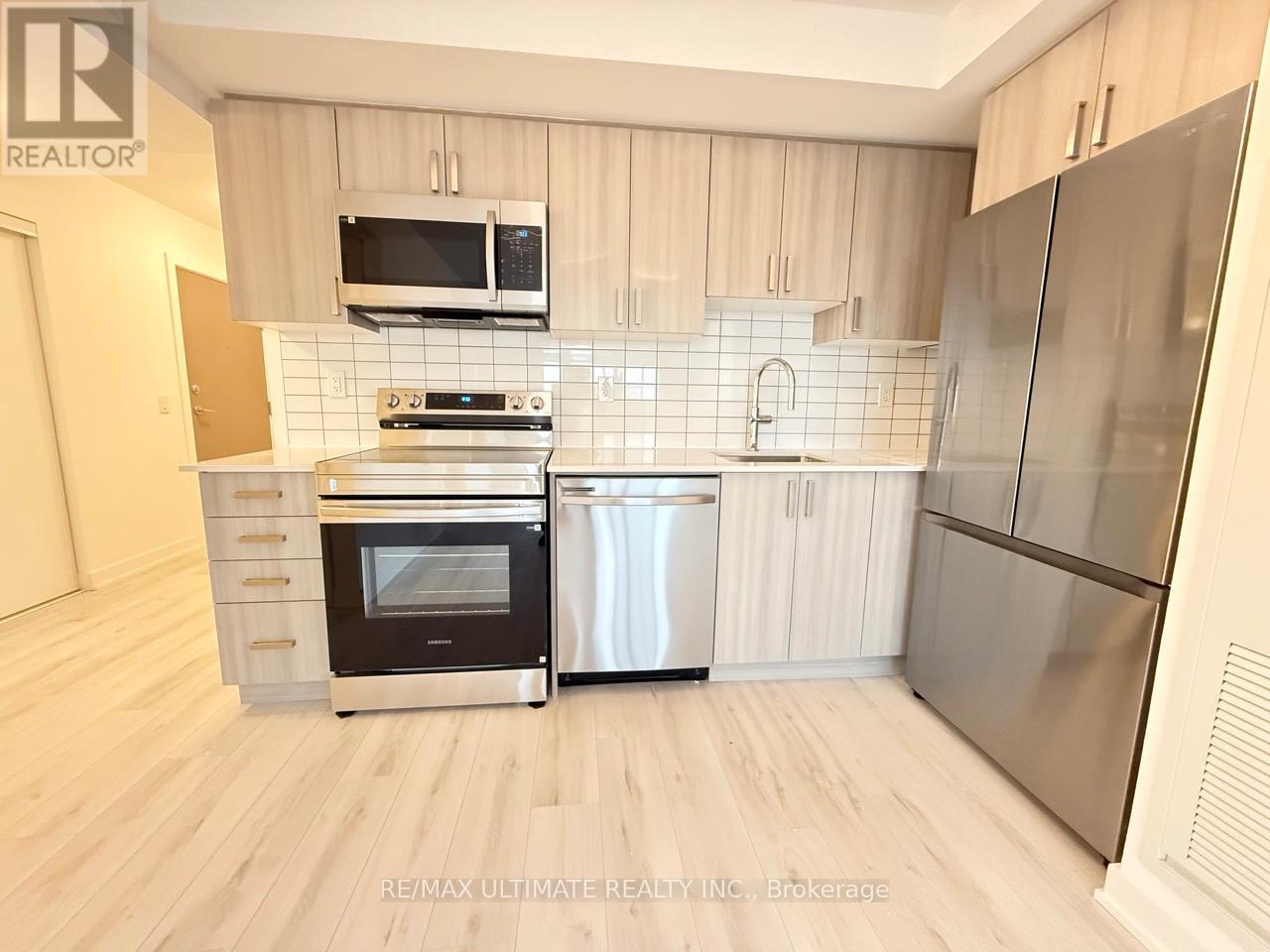 1005 - 1010 Sandy Beach Road, Pickering, Ontario  L1W 0C7 - Photo 4 - E13073728