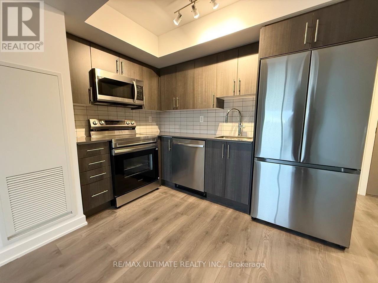 403 - 1010 Sandy Beach Road, Pickering, Ontario  L1W 0C7 - Photo 8 - E13073720