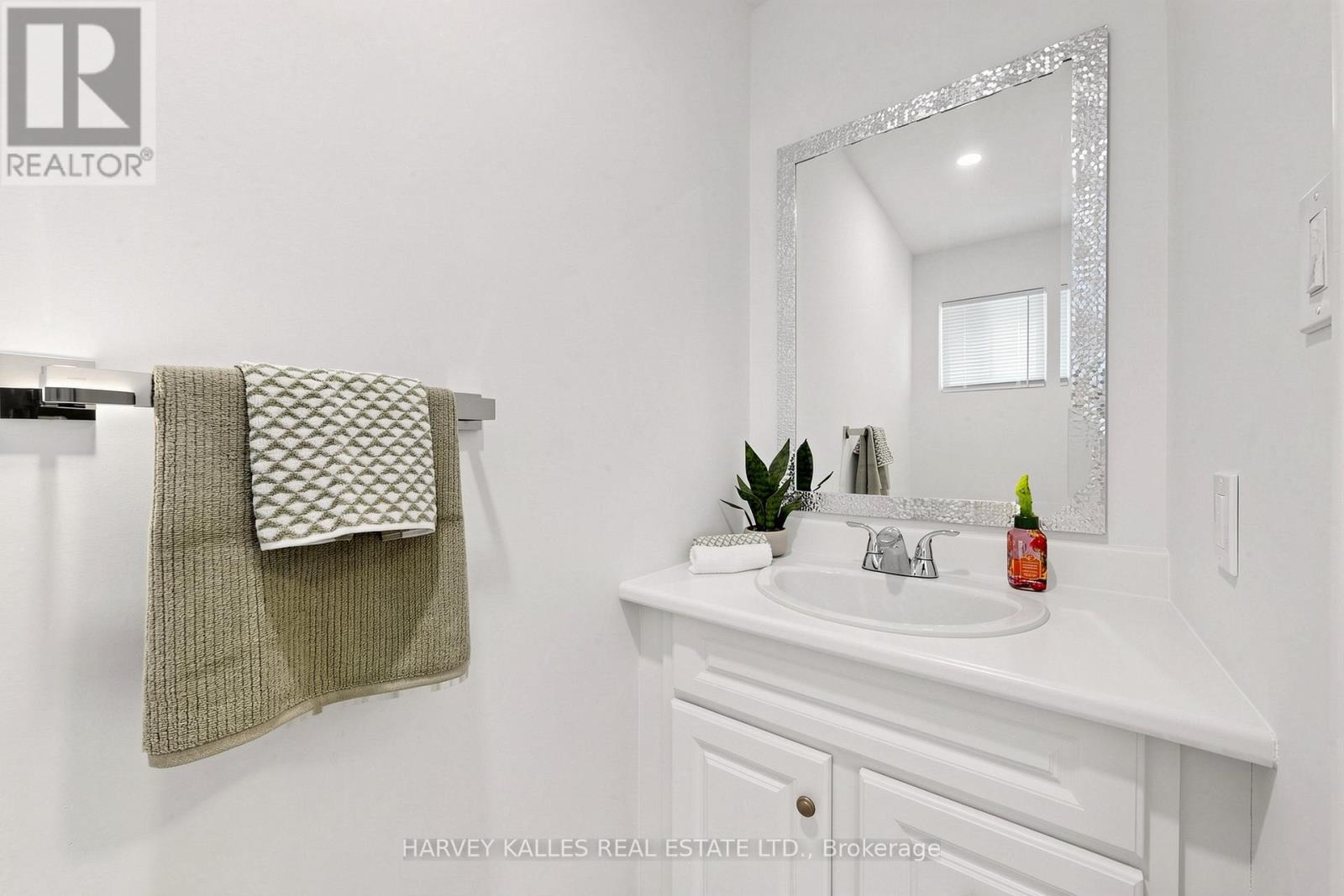 197 Lisa Crescent, Vaughan, Ontario  L4J 2N2 - Photo 17 - N13070936