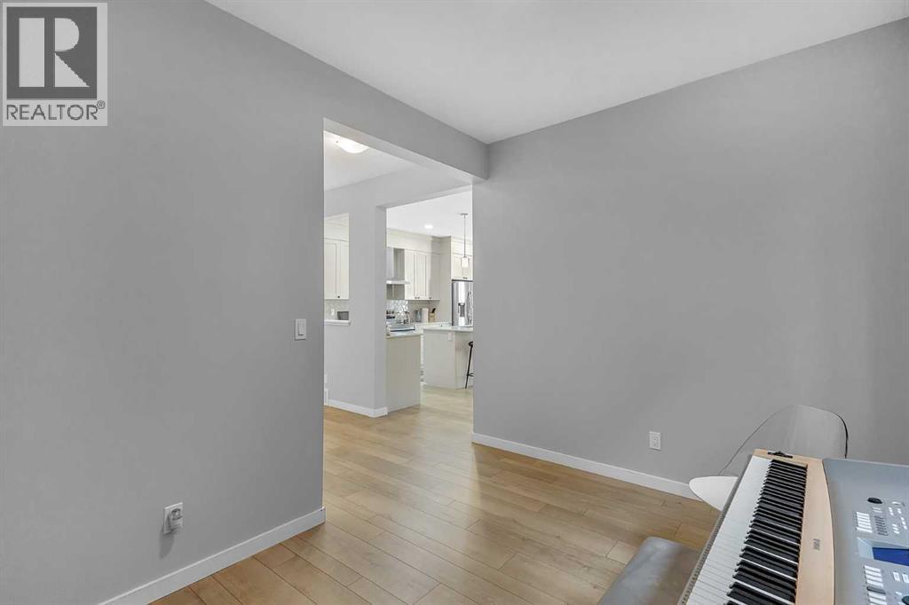 672 Walgrove Boulevard SE, Calgary, Alberta  T2X 4T1 - Photo 7 - A2307255