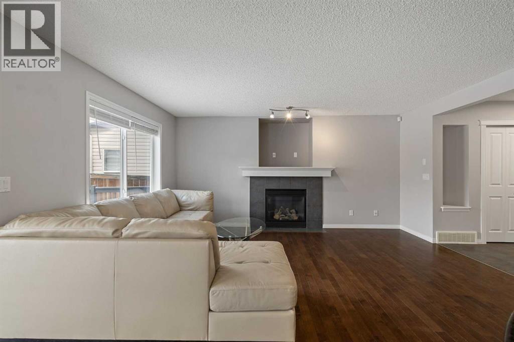 72 Pantego Close NW, Calgary, Alberta  T3K 0K1 - Photo 7 - A2307103