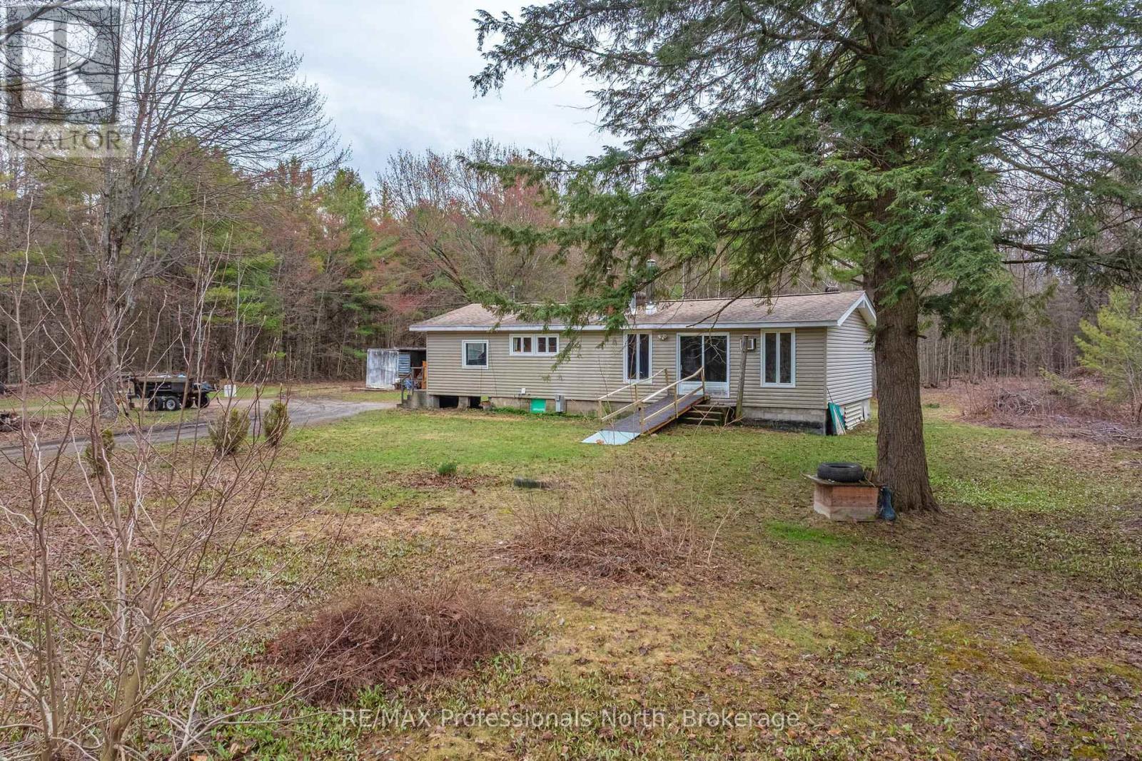 1056 KIRK LINE W, Bracebridge, Ontario