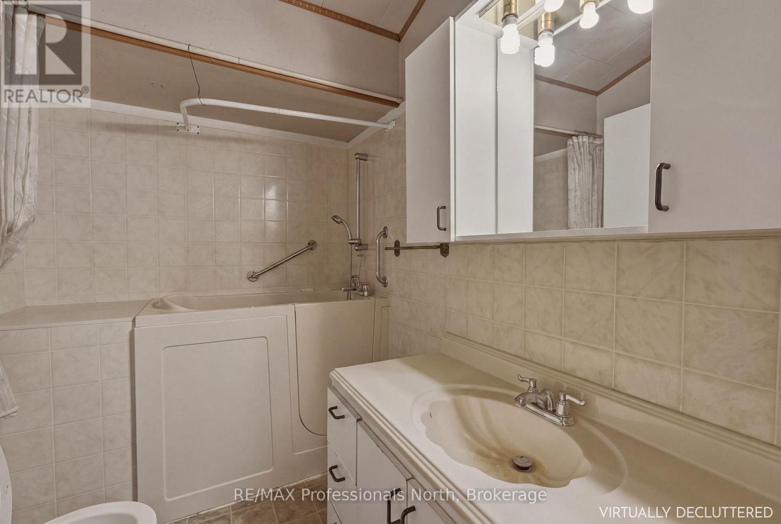 1056 Kirk Line W, Bracebridge, Ontario  P1L 1W9 - Photo 21 - X13073948