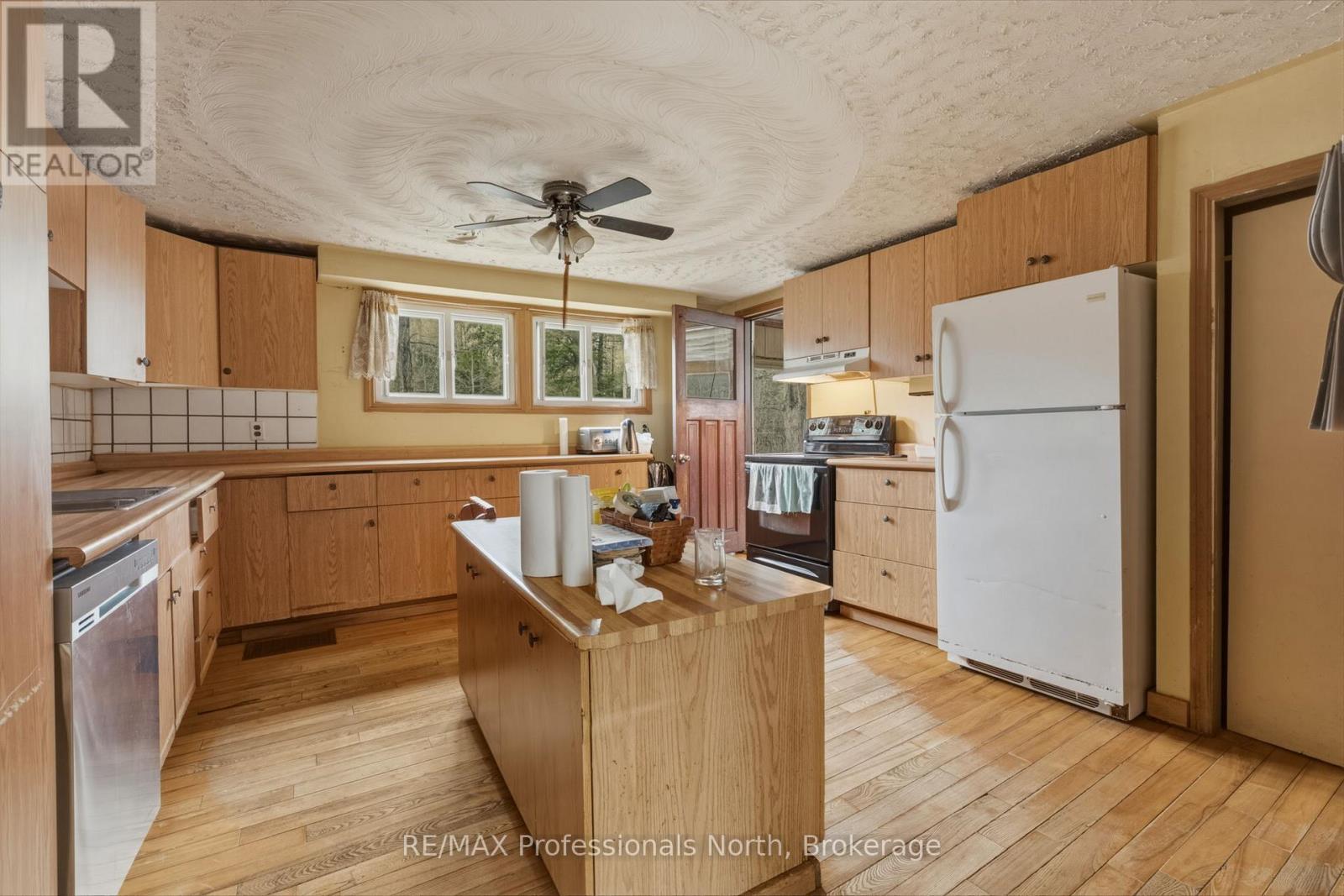 1056 Kirk Line W, Bracebridge, Ontario  P1L 1W9 - Photo 23 - X13073948