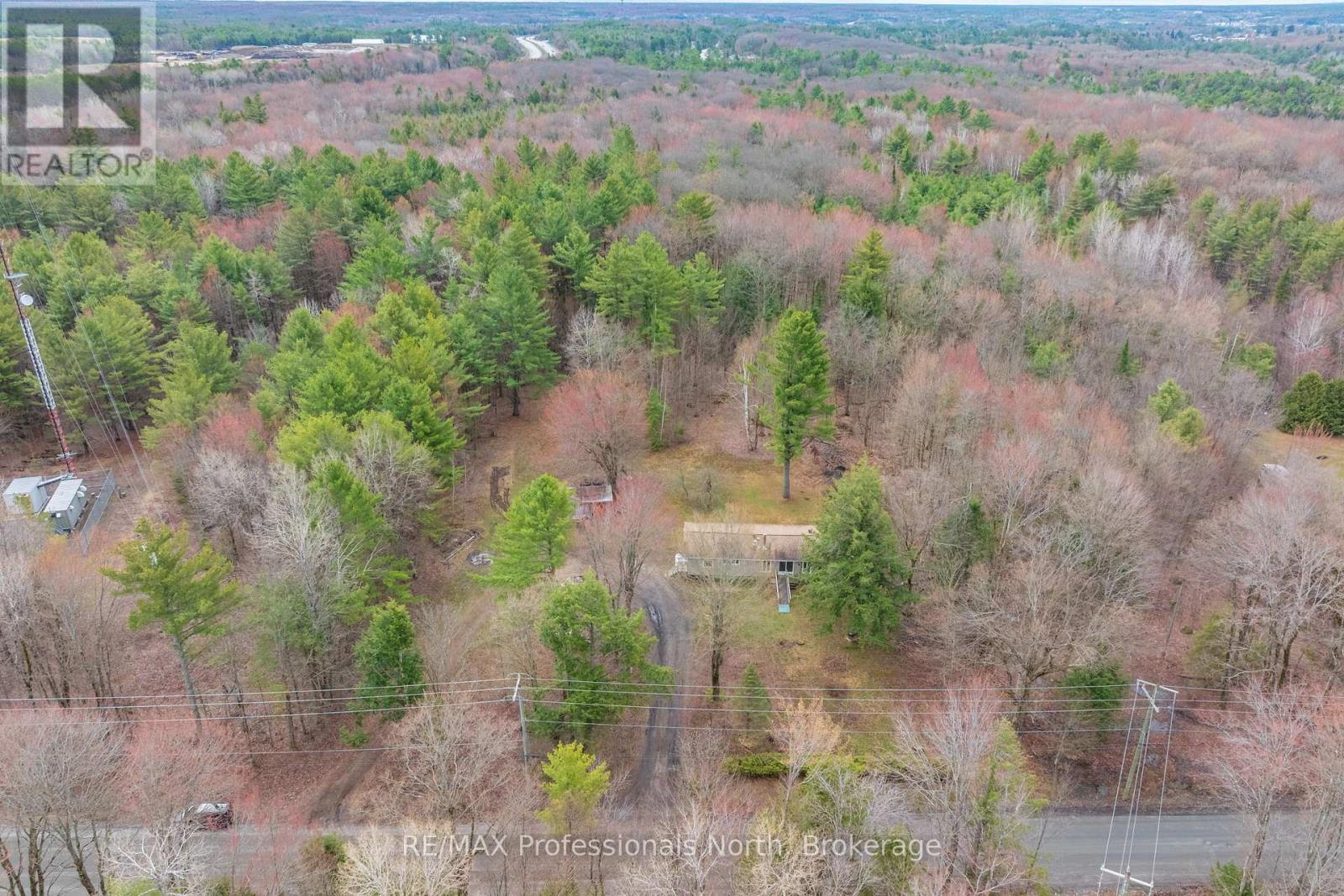 1056 Kirk Line W, Bracebridge, Ontario  P1L 1W9 - Photo 3 - X13073948