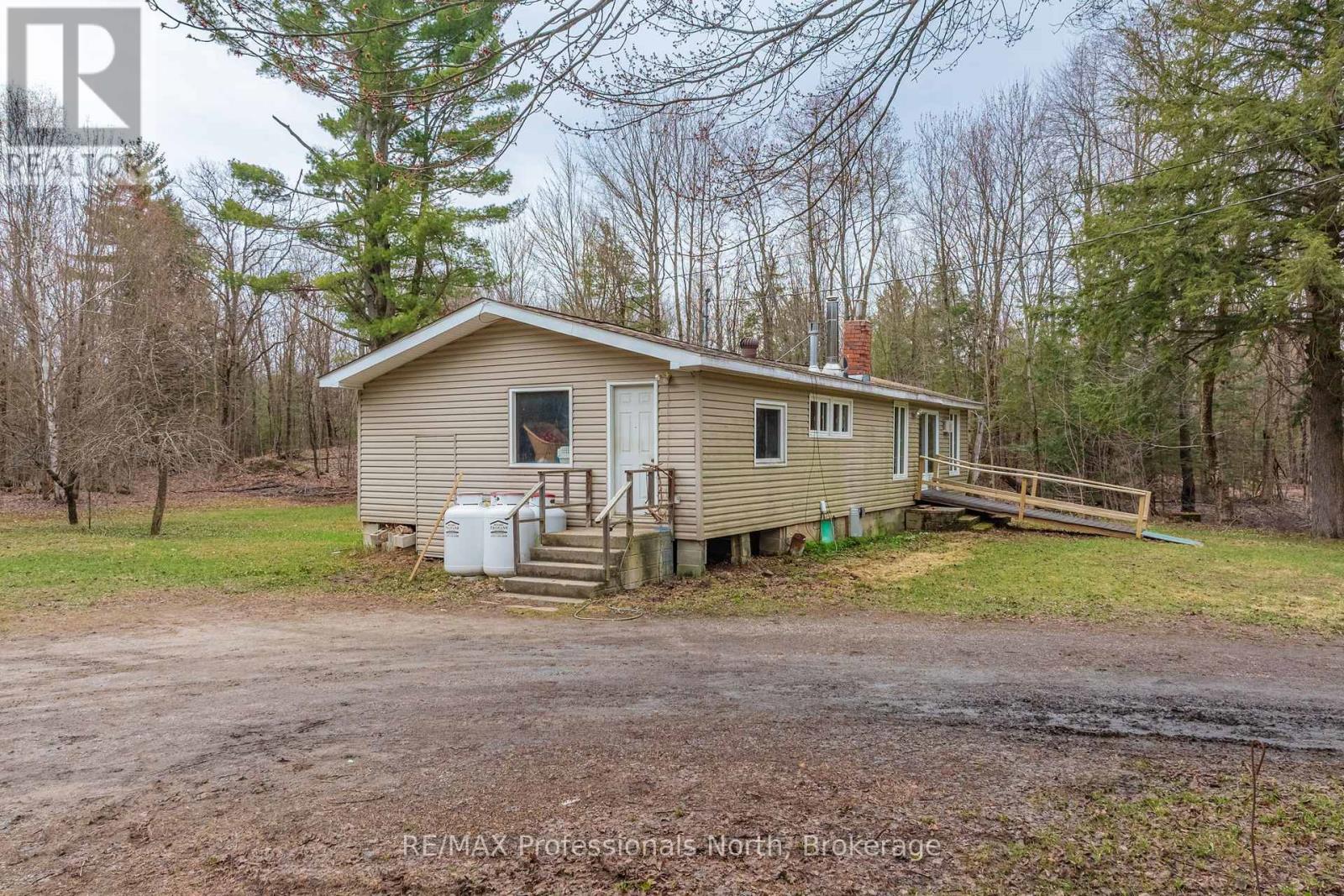 1056 Kirk Line W, Bracebridge, Ontario  P1L 1W9 - Photo 33 - X13073948