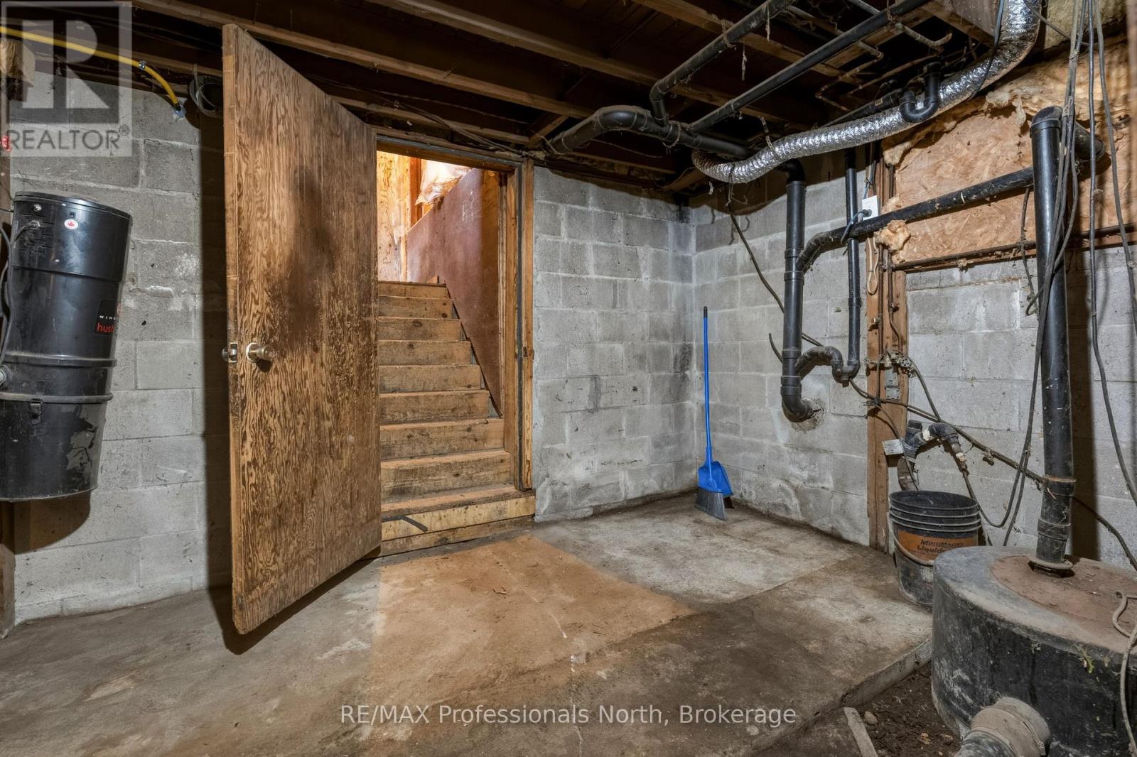 1056 Kirk Line W, Bracebridge, Ontario  P1L 1W9 - Photo 45 - X13073948