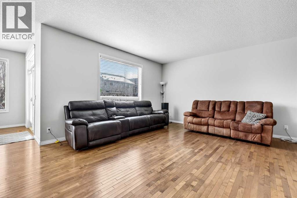 38 Silverado Skies Crescent, Calgary, Alberta  T2X 0J5 - Photo 4 - A2298012