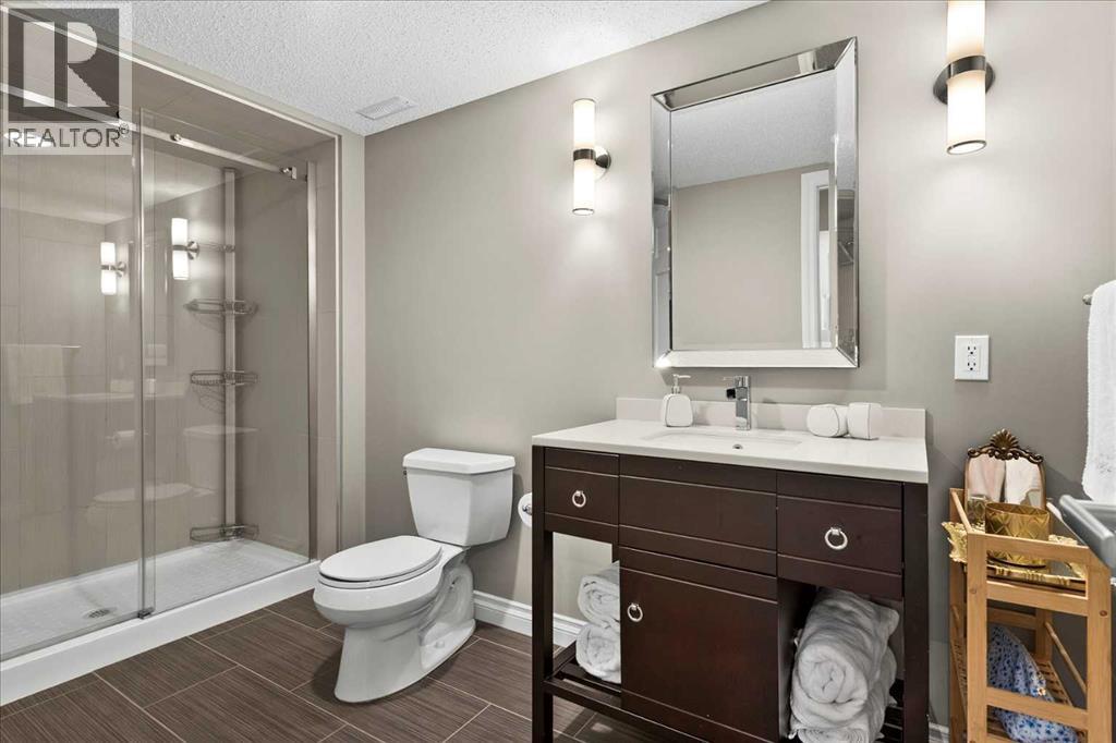255 Gleneagles View, Cochrane, Alberta  T4C 2H5 - Photo 40 - A2303997