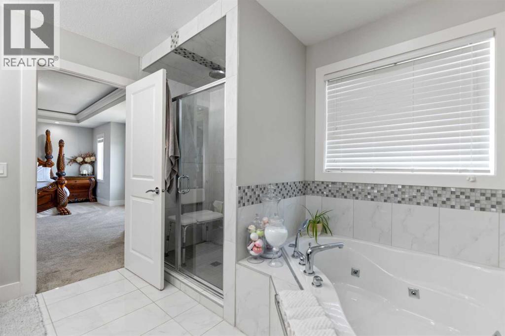125 Kinniburgh Loop, Chestermere, Alberta  T1X 0T9 - Photo 32 - A2307271