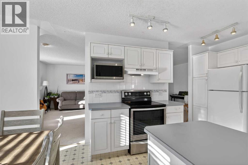 320 Sierra Morena Green SW, Calgary, Alberta  T3H 3H8 - Photo 24 - A2307296