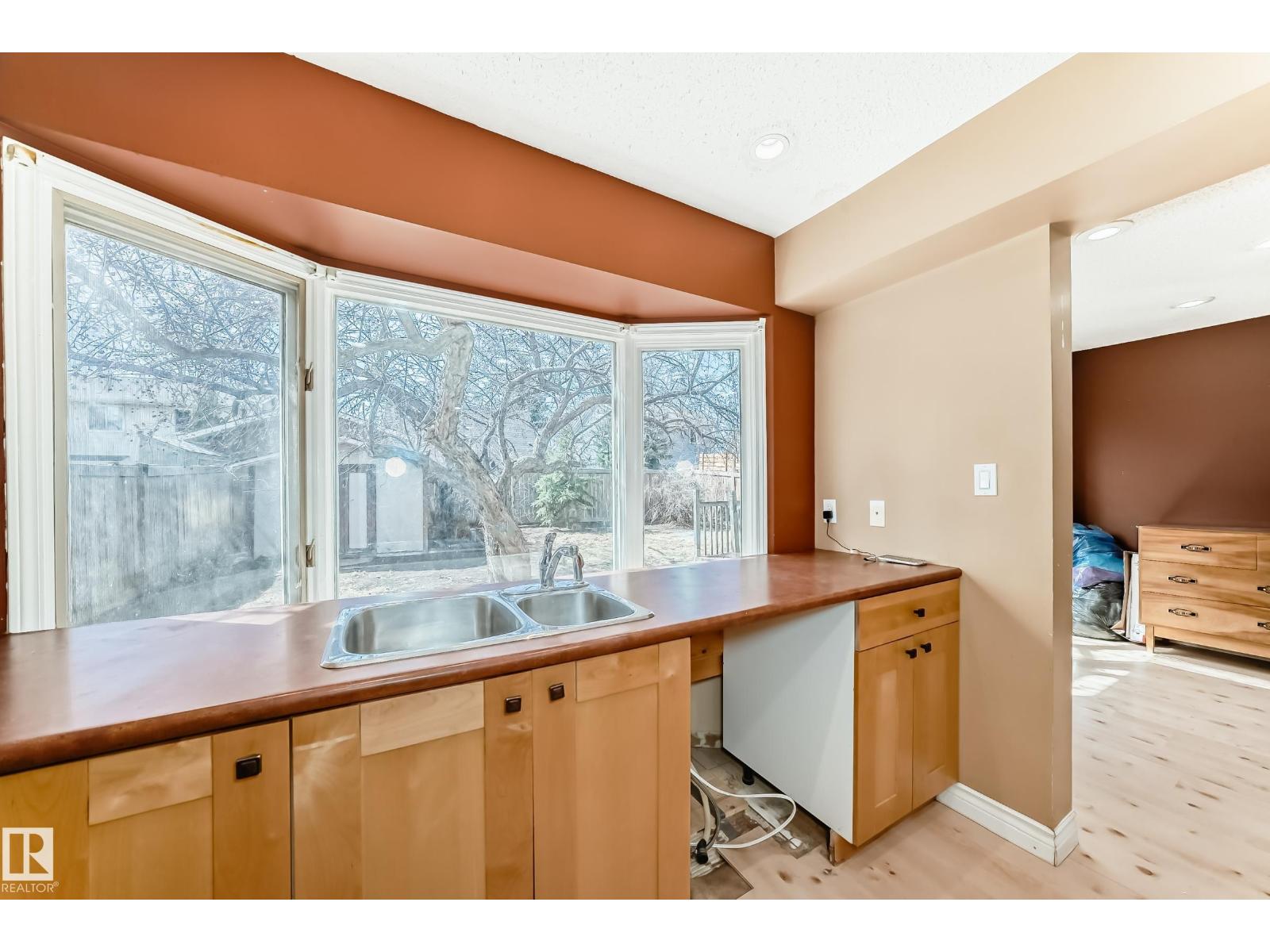 Unknown Address, ,     - Photo 11 - E4485420