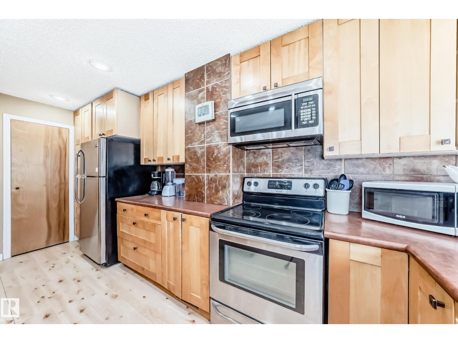 Unknown Address, ,     - Photo 9 - E4485420
