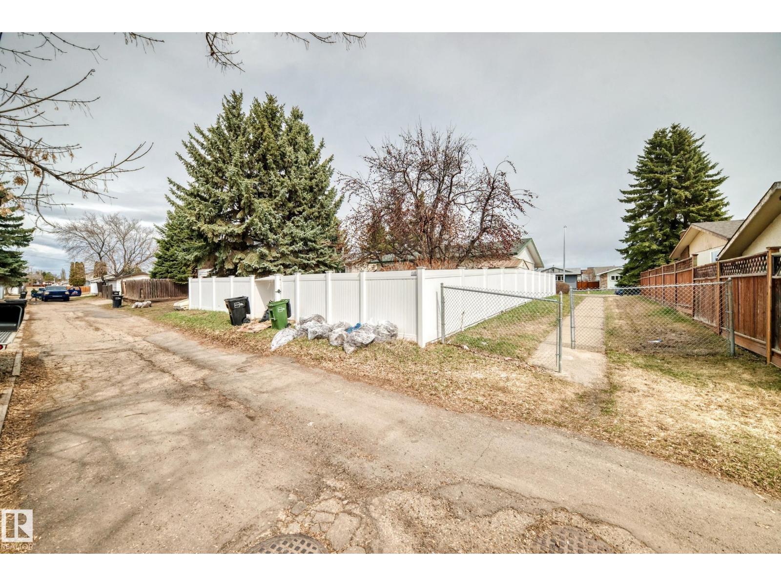 11739 152a Av Nw, Edmonton, Alberta  T5X 1E5 - Photo 49 - E4485422