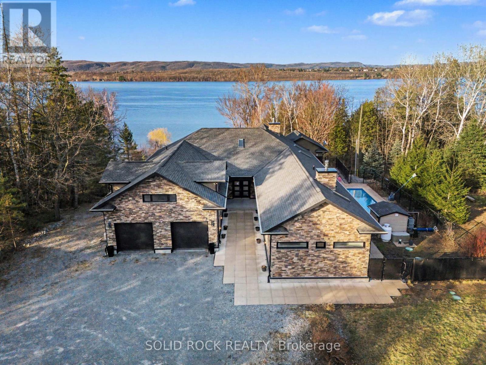 19 NEELY STREET, Ottawa, Ontario