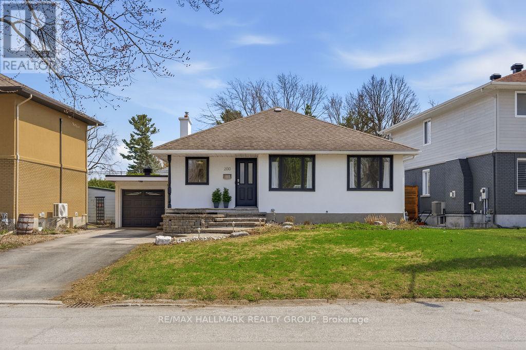 200 LENNOX PARK AVENUE, Ottawa, Ontario