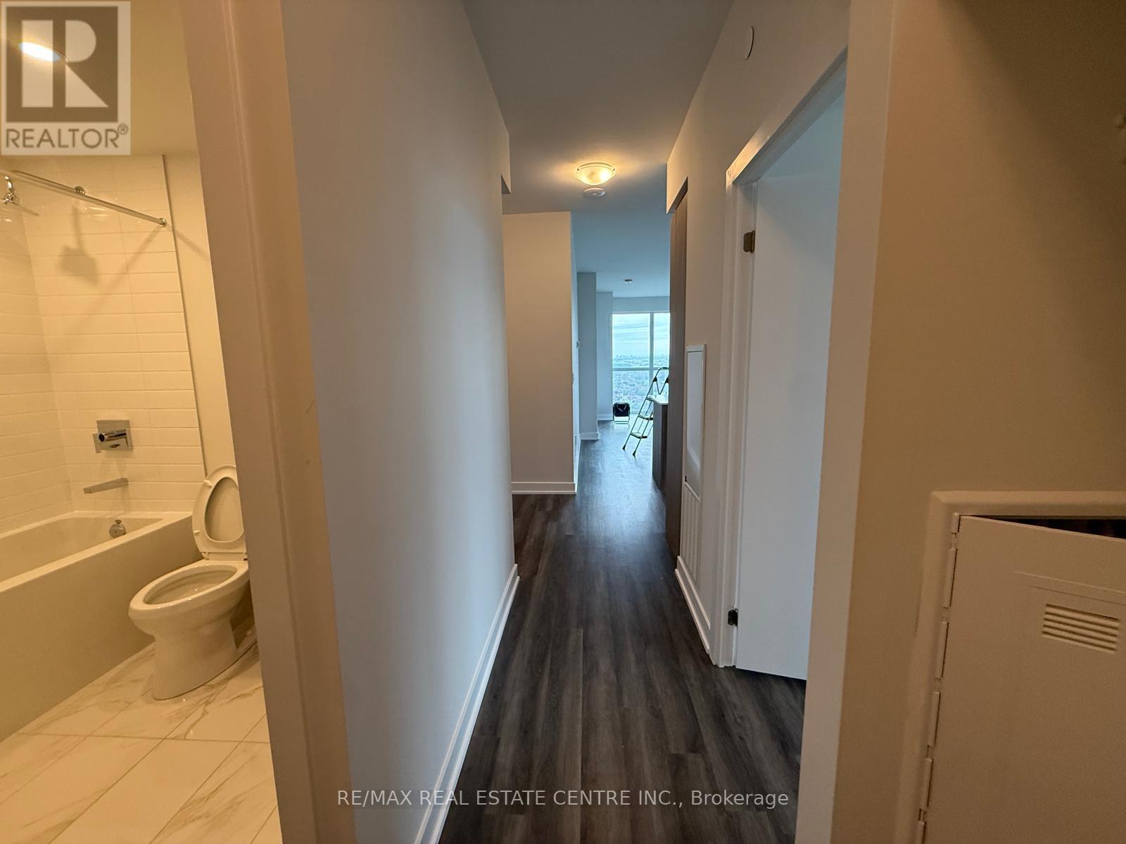 3311 - 430 Square One Drive, Mississauga, Ontario  L5B 0L6 - Photo 10 - W13073958
