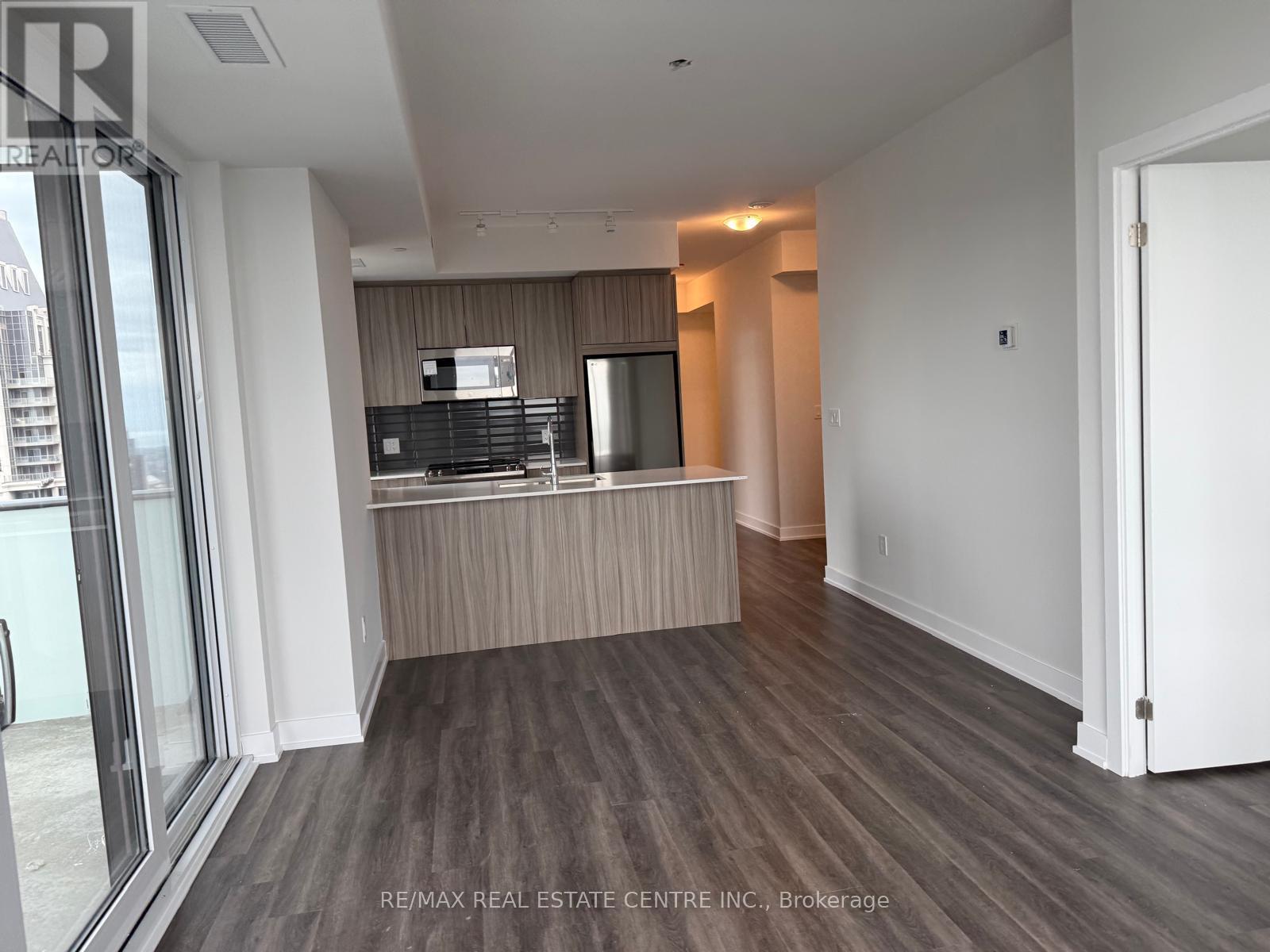 3311 - 430 Square One Drive, Mississauga, Ontario  L5B 0L6 - Photo 3 - W13073958