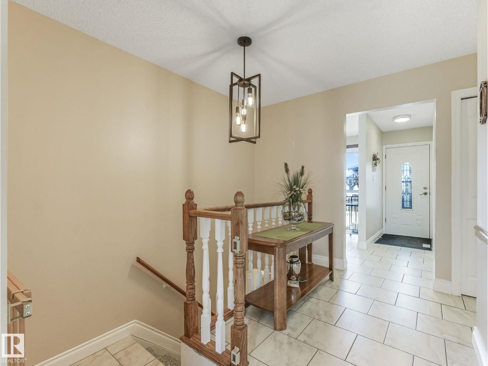 1027 77 St Nw, Edmonton, Alberta  T6K 3G4 - Photo 19 - E4485425