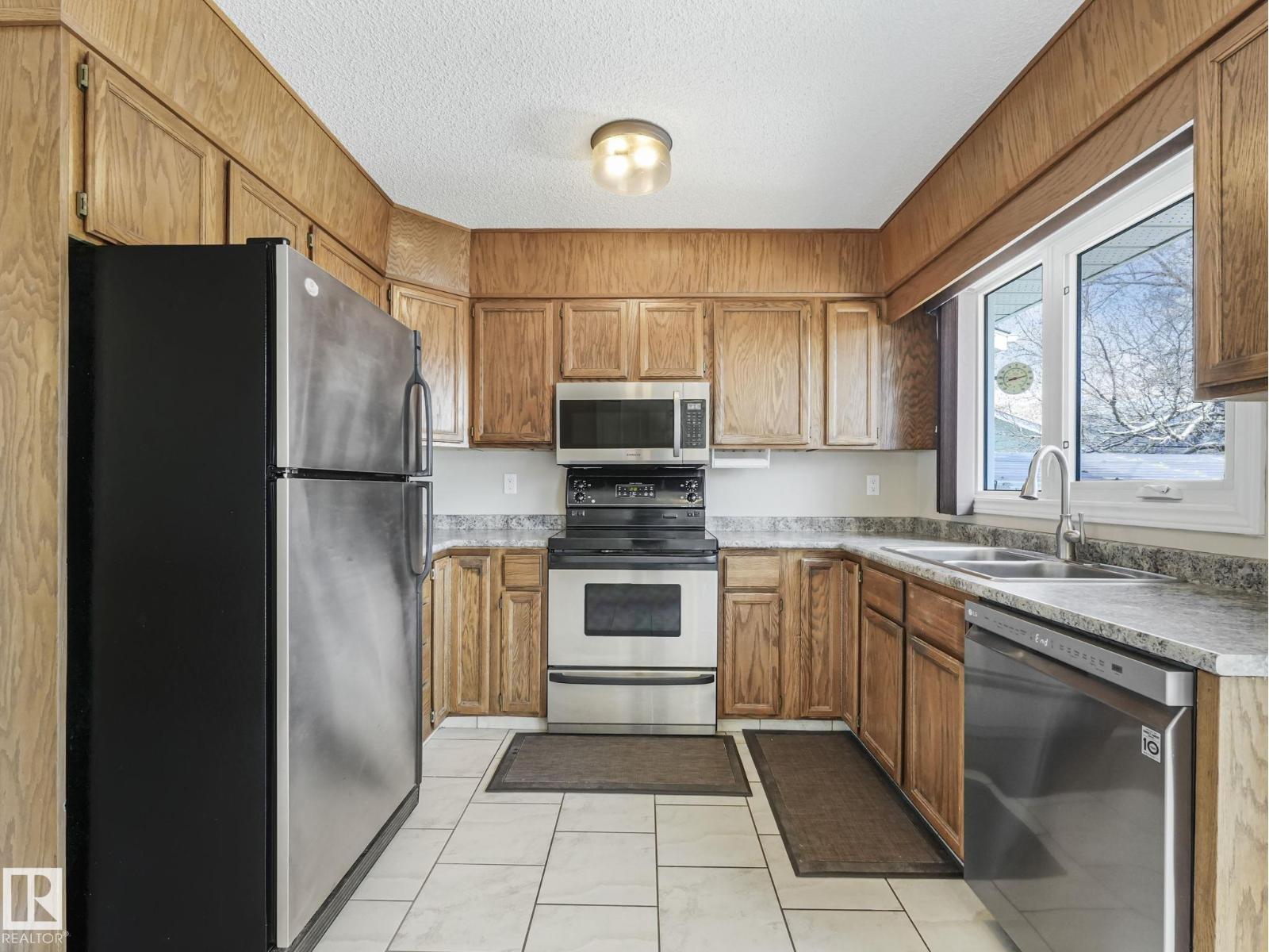 1027 77 St Nw, Edmonton, Alberta  T6K 3G4 - Photo 30 - E4485425