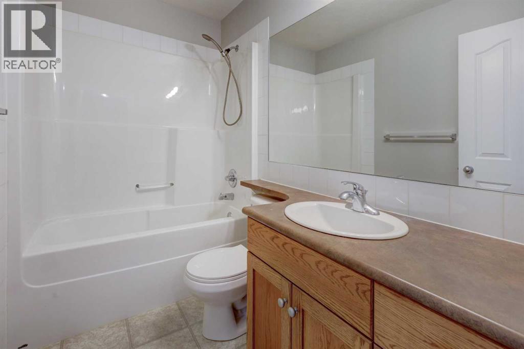 302, 2006 Luxstone Boulevard Sw, Airdrie, Alberta  T4B 3C4 - Photo 24 - A2300510