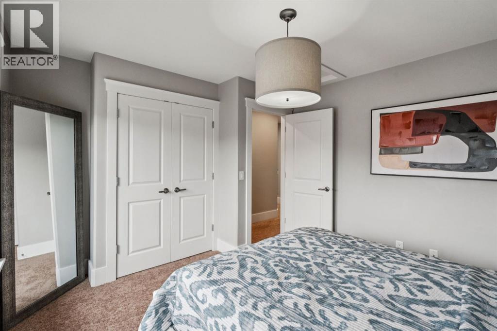 22 Angle Street SW, Calgary, Alberta  T3E 0V6 - Photo 22 - A2302006