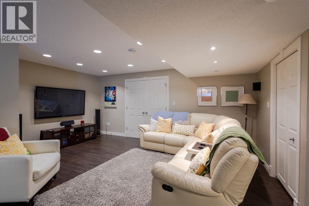 154 Tuscany Ridge Close NW, Calgary, Alberta  T3L 2K6 - Photo 33 - A2305960