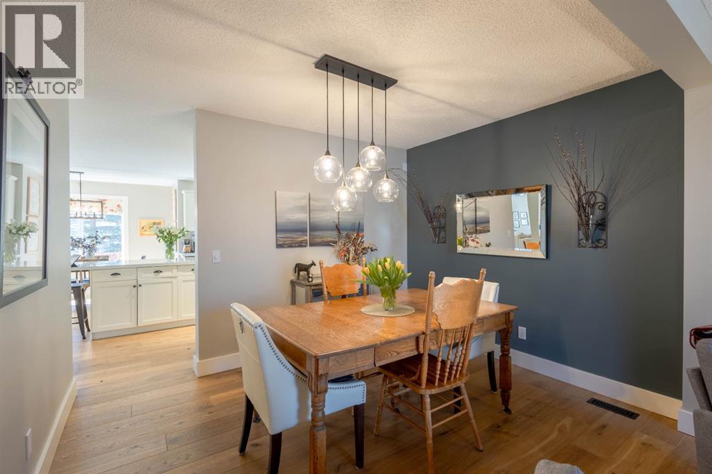 154 Tuscany Ridge Close NW, Calgary, Alberta  T3L 2K6 - Photo 7 - A2305960
