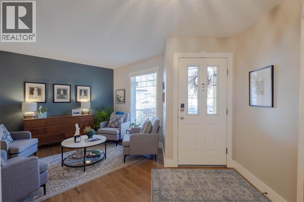154 Tuscany Ridge Close NW, Calgary, Alberta  T3L 2K6 - Photo 5 - A2305960