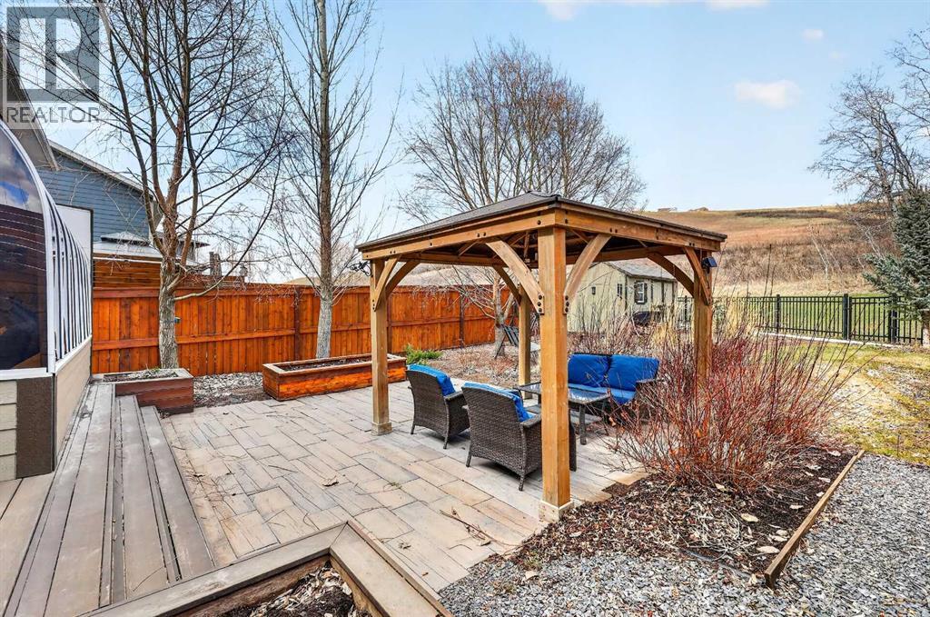 90 Cranbrook Hill SE, Calgary, Alberta  T3M 2K8 - Photo 19 - A2306549