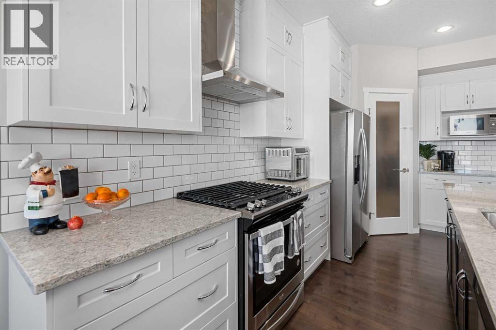 49 Tuscany Ridge Circle NW, Calgary, Alberta  T3L 0E6 - Photo 6 - A2307227